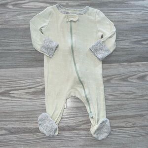 Cloud Island Baby Boys Green & Gray Cursive Print Sleep & Play Sleeper 3–6 Month